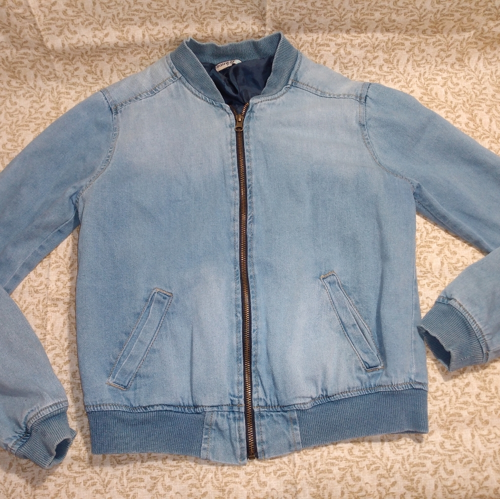 Highway jeans jacket size small